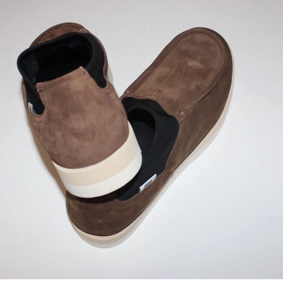 P448 BABY MOC SUEDED LEATHER
SHEARLING LINED CHOCOLATE
SNEAKER. NIB $245. 10/43 - Picture 6 of 15